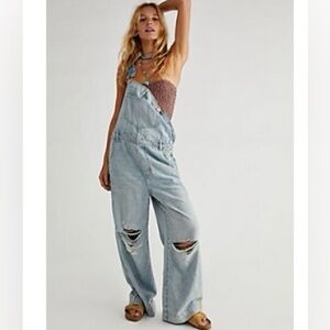 Women's Light Blue Distressed Denim Overalls NWOT